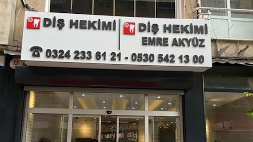 Diş hekimi Emre Akyüz