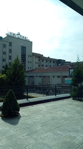 Diş Hekimi Önder Özdenkaya Kliniği