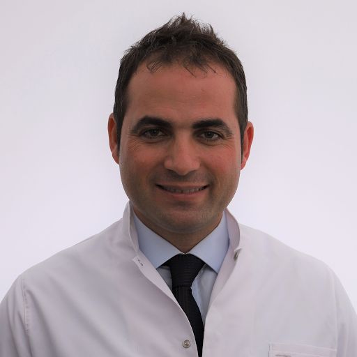 Doç. Dr. Emre Şeker