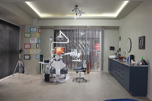 Doç. Dr. Mustafa Erkan Ortodonti Kliniği