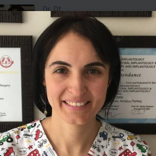 Dr. Dt. Funda YÜKSEL - Ağız, Diş, Çene Cerrahı