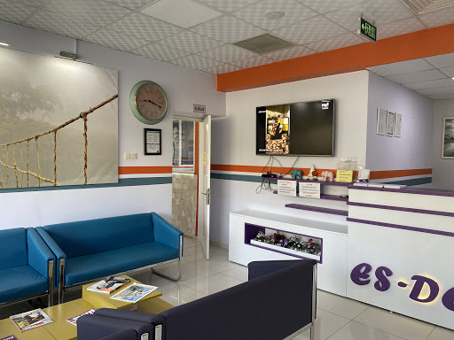 Es-Dent Dental Health Center Izmir