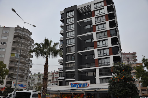 Mersin Mezitli Diş Hekimi Nükhet Paydak