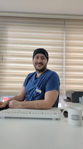 Mersin Ortodonti Uzmanı Diş Hekimi Dr. Dt. Ekrem Oral - Oral Diş Kliniği, Invisalign, Ortodontist