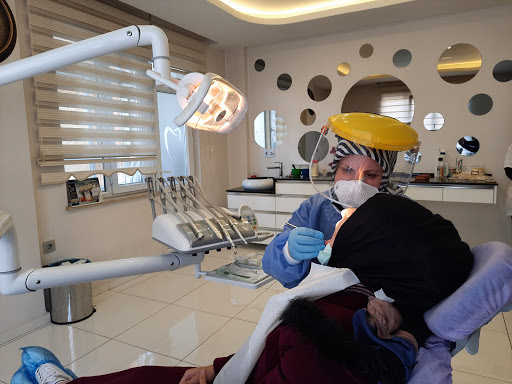 Merve Bilal Tutlu Diş Kliniği