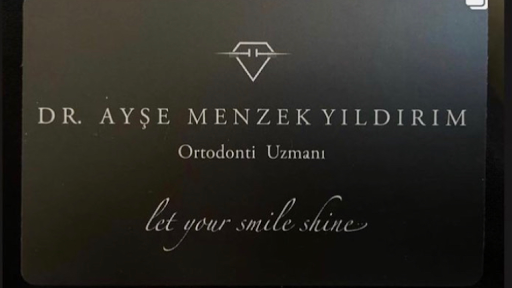 Uzm. Dt. Ayşe Menzek Yıldırım Ortodonti Kliniği, Konya Ortodonti Uzmanı, Şeffaf Plak Tedavisi, Diş Teli Uygulaması