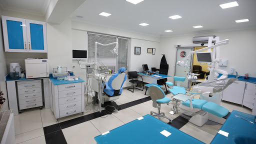 Uzunçarşı Dental Clinic